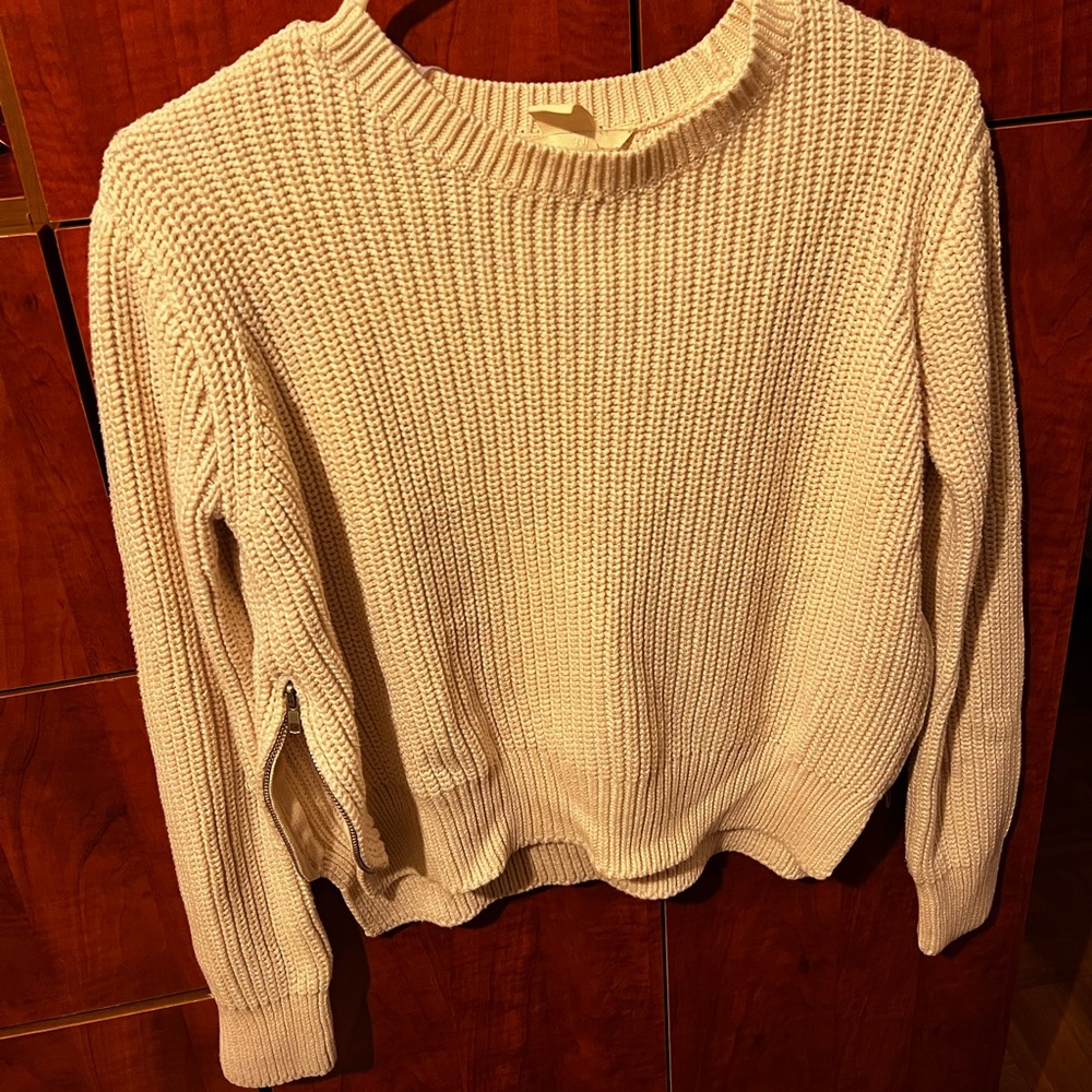 Light cream sweater size small